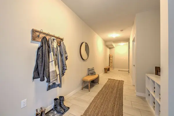 London North, ON N6H 5J9,926 Battery PARK