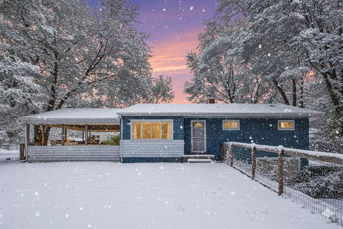 Niles, MI 49120,2262 Warren RD