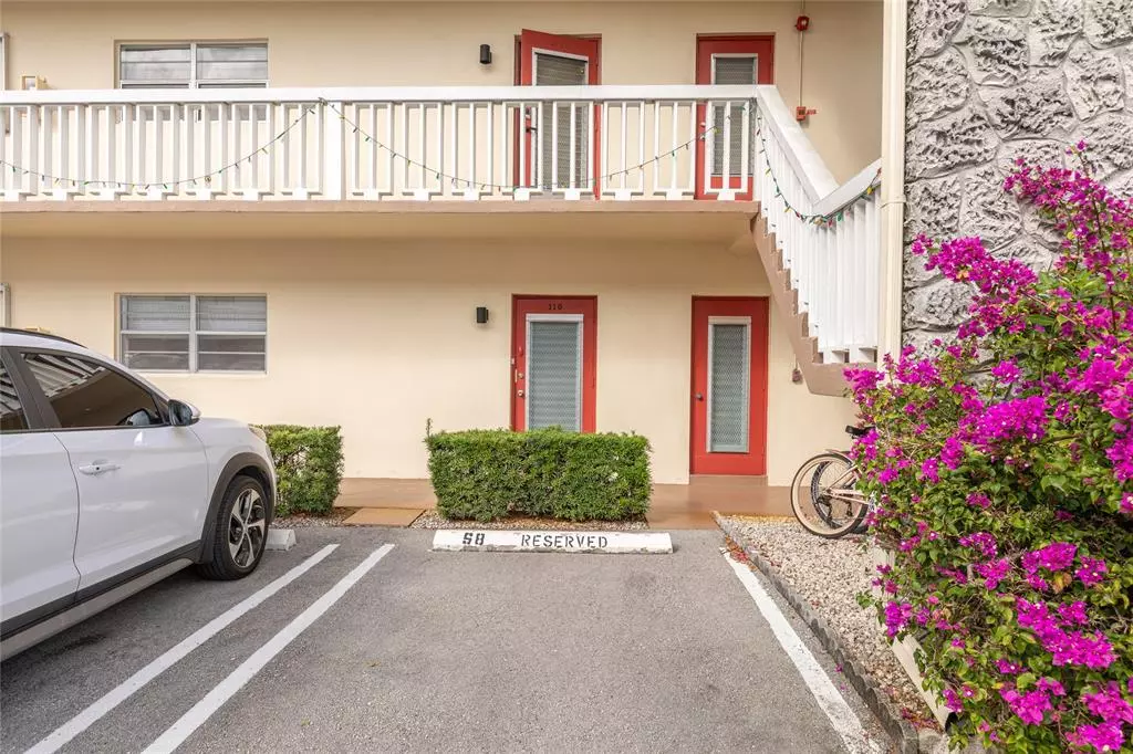 Fort Lauderdale, FL 33313,4441 NW 16th St #J110