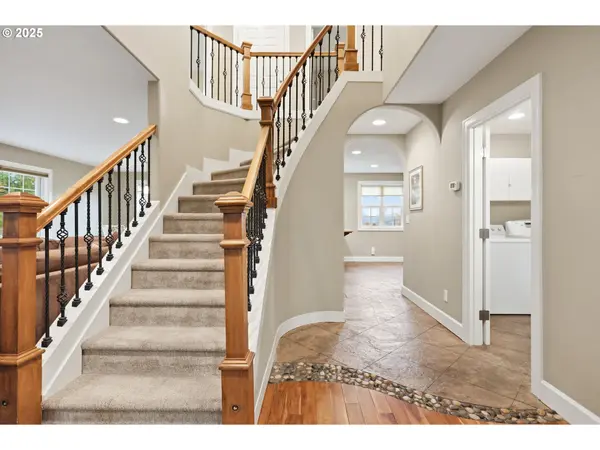 602 FRANKTON RD, Hood River, OR 97031