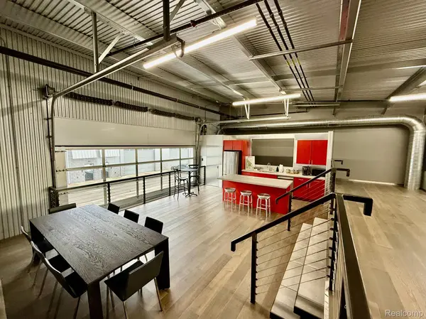 Pontiac, MI 48341,161 W SPEED WAY