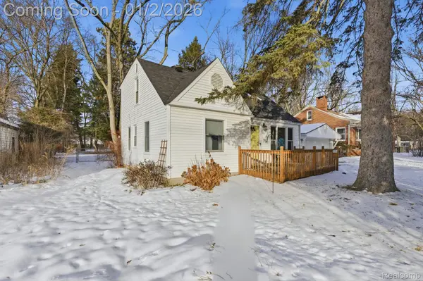 Southfield, MI 48075,21256 8 1/2 Mile RD