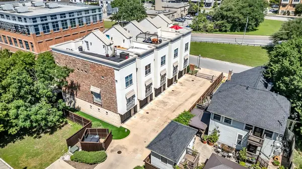 Fort Worth, TX 76102,100 Alread Court