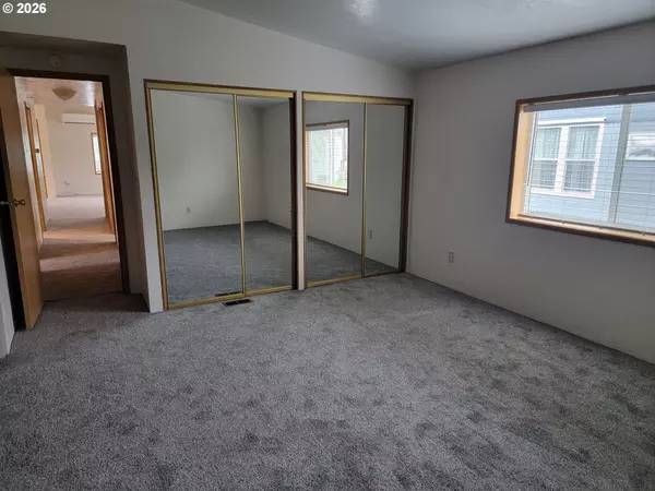 Sutherlin, OR 97479,1050 W CENTRAL AVE