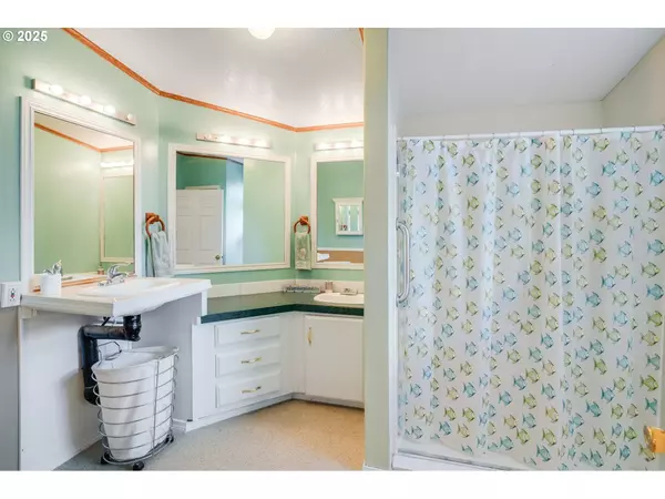 Molalla, OR 97038,30500 S DEARDORFF RD