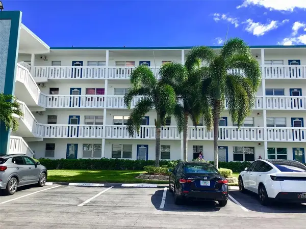 Boca Raton, FL 33434,3032 Exeter B #3032