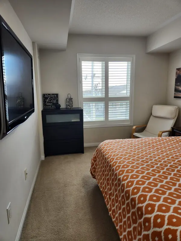 Milton, ON L9T 8R5,1045 Nadalin HTS #407