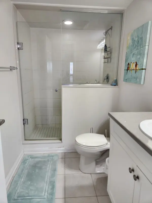 Milton, ON L9T 8R5,1045 Nadalin HTS #407