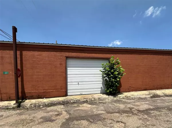 Winnsboro, TX 75494,214 N Franklin Street