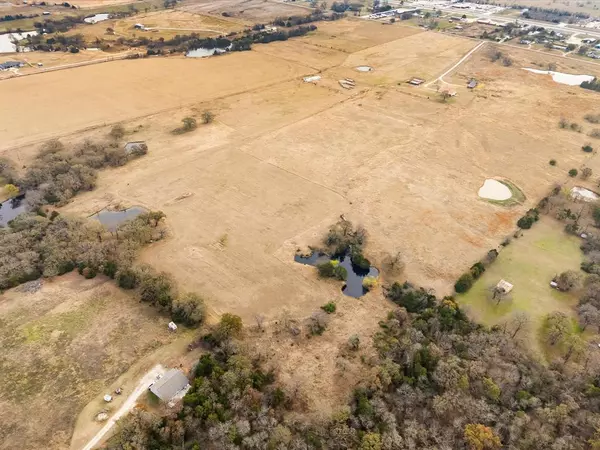 Whitesboro, TX 76273,299 Sadler Road