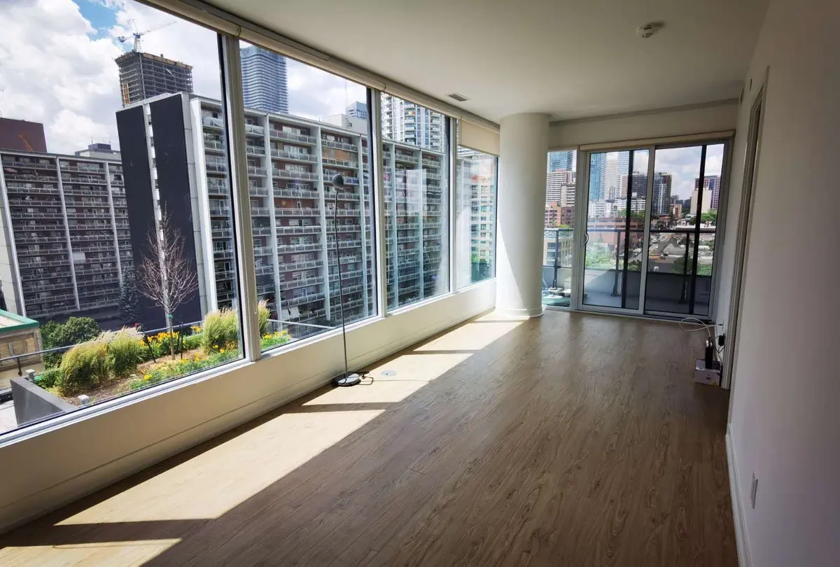 Toronto C08, ON M4Y 0E8,85 Wood ST #1006