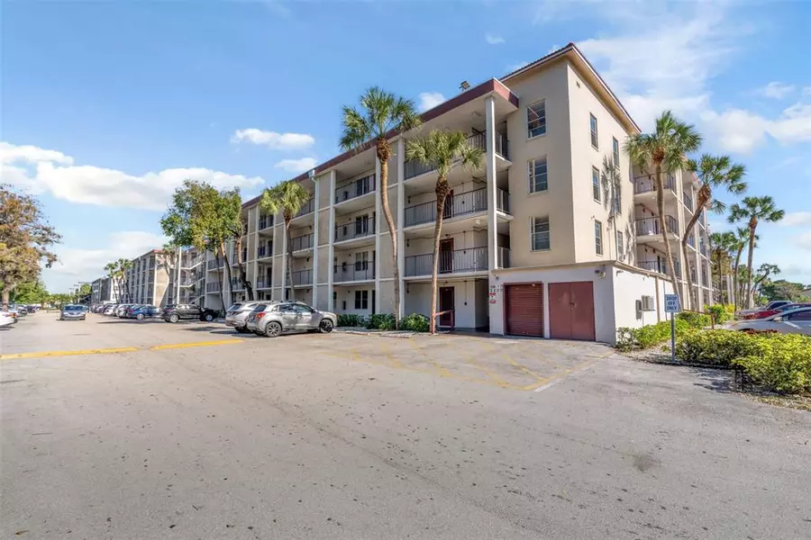 2600 NW 49th Ave #309, Lauderdale Lakes, FL 33313