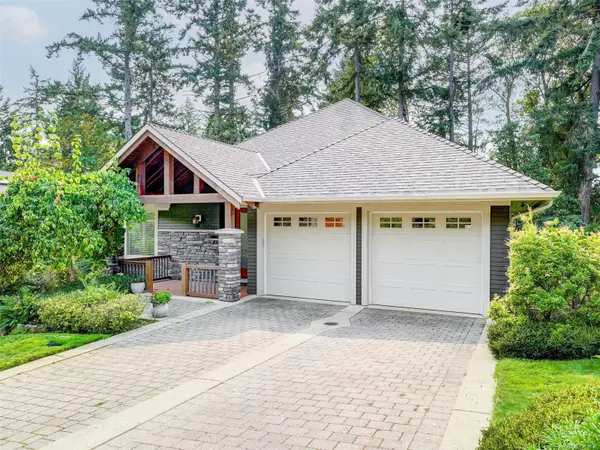1266 Oceanwood Lane, Saanich, BC V8X 0A4