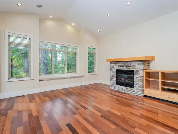 Saanich, BC V8X 0A4,1266 Oceanwood Lane