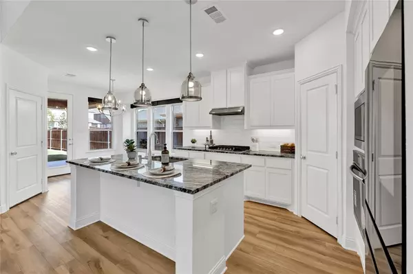 8141 Meadow Valley Drive, Mckinney, TX 75071