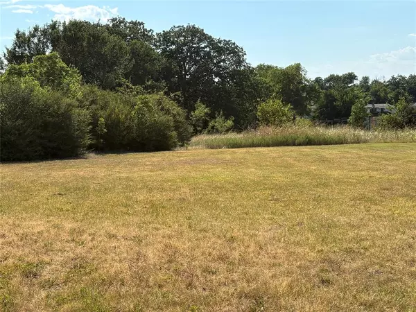 Fort Worth, TX 76105,1720 Langston Street