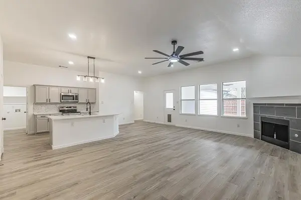 1505 Kittyhawk Drive,  Little Elm,  TX 75068