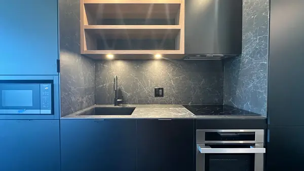 Toronto C08, ON M4Y 0J1,55 Charles ST E #3602