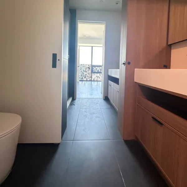 Toronto C08, ON M4Y 0J1,55 Charles ST E #3602