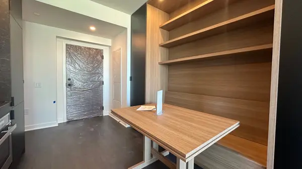 Toronto C08, ON M4Y 0J1,55 Charles ST E #3602