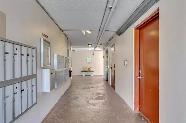 Lauderdale Lakes, FL 33313,2600 NW 49th Ave #309