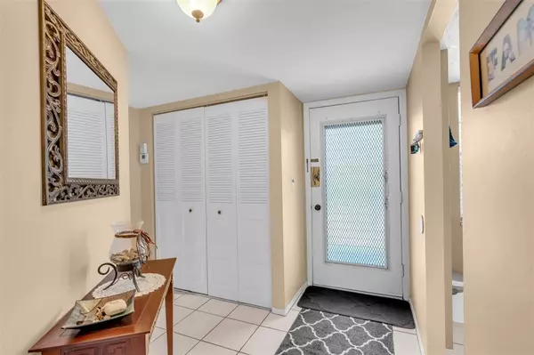 Lauderdale Lakes, FL 33313,2600 NW 49th Ave #309