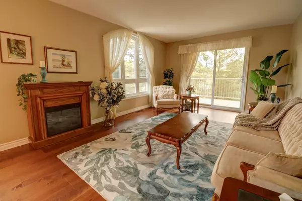 Huntsville, ON P1H 2L7,31 Dairy LN #106