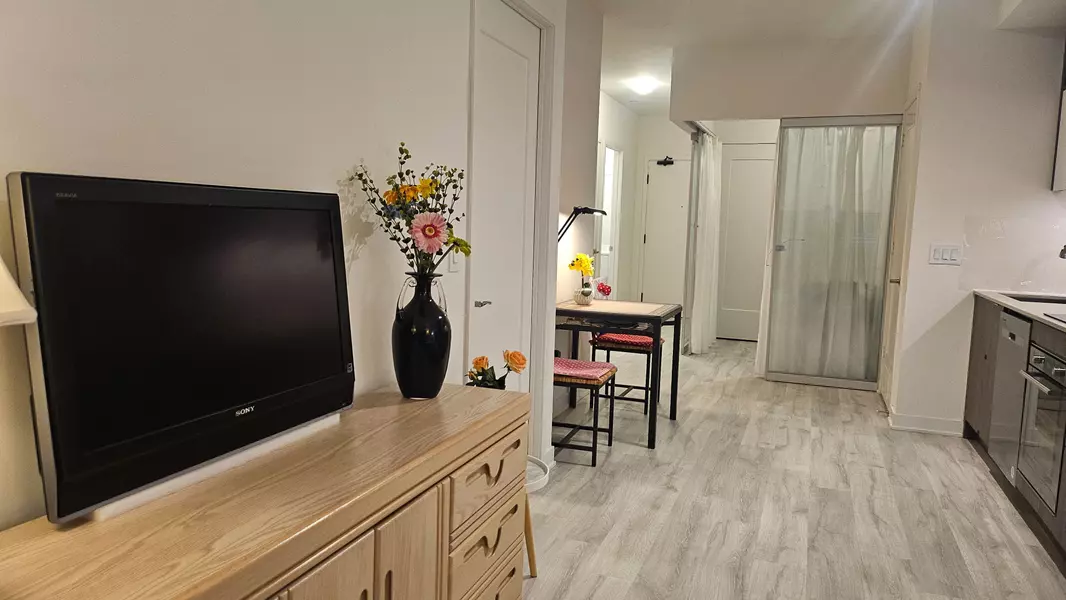 60 Princess ST #205, Toronto C08, ON M5A 2C7