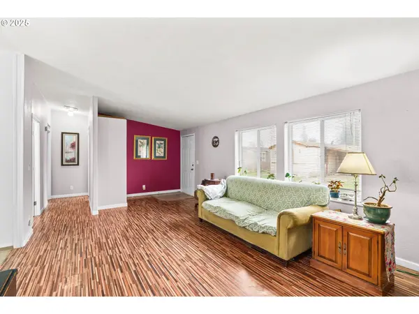 Creswell, OR 97426,700 N Mill #69