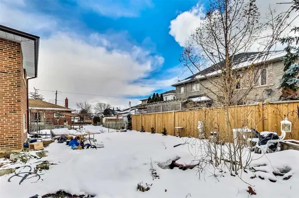 Toronto W05, ON M9L 1J1,7 Riverside DR