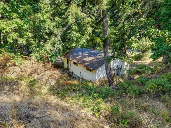 Saanich, BC V9E 2E7,5142 West Saanich Rd