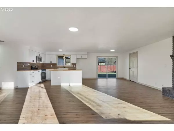 Salem, OR 97317,Address not disclosed