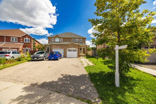 Brampton, ON L6Y 5B2,39 Caruso DR