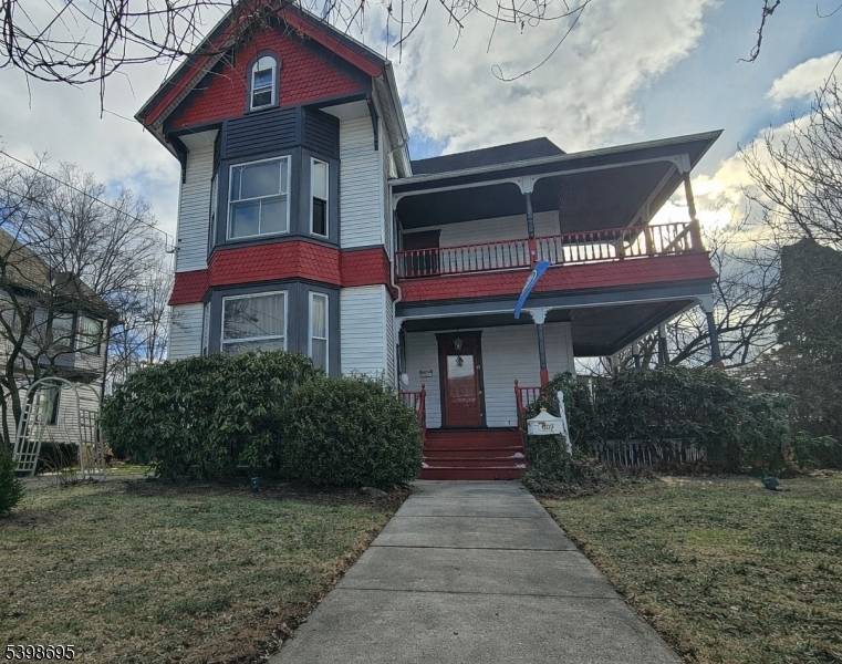 608 3rd St, Belvidere Twp., NJ 07823