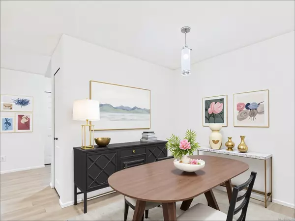 1028 Balmoral Rd #102, Victoria, BC V8T 1A8