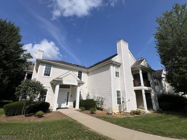 88 Overlook Dr, Lopatcong Twp., NJ 08886