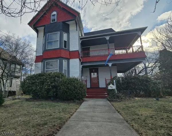 608 3rd St, Belvidere Twp., NJ 07823