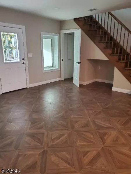 Wanaque Boro, NJ 07420,13 Roger Ave