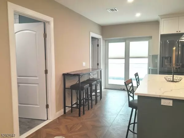 Wanaque Boro, NJ 07420,13 Roger Ave