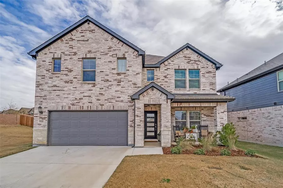 9101 Cacti Court, Fort Worth, TX 76036
