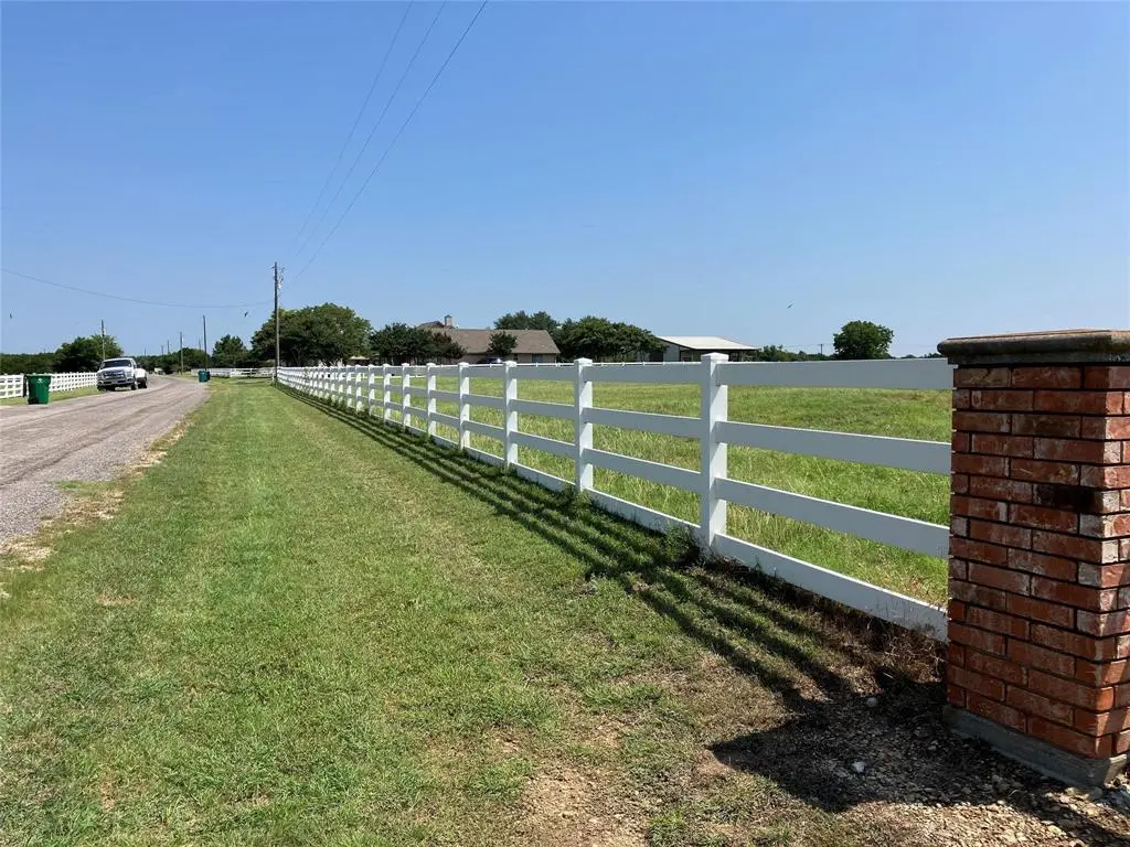 Whitney, TX 76692,1725 Highland Drive