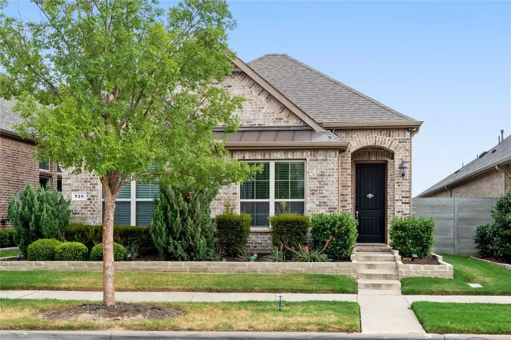 Argyle, TX 76226,920 10th Street