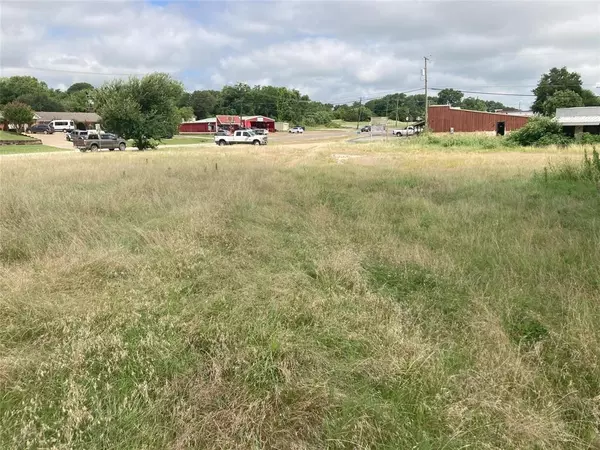 Alvarado, TX 76009,100 N Parkway Drive