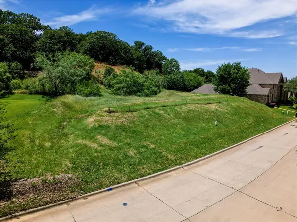 Arlington, TX 76012,2208 Windswept Place