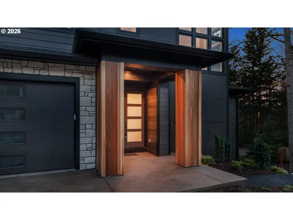 Lake Oswego, OR 97035,5010 PARK BLUFF PL