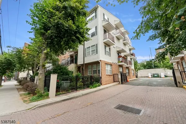 72 Union St #B7, Newark City, NJ 07105