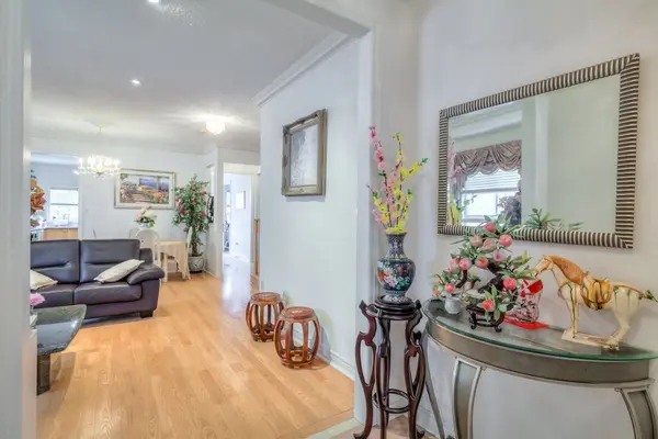 343 Castlemore AVE, Markham, ON L6C 2Y1