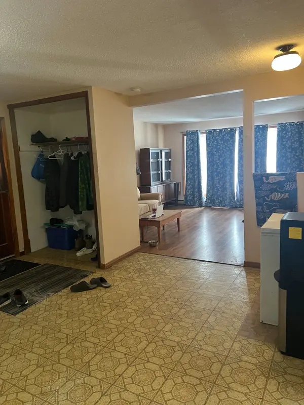 3160 Ravenshoe RD, Georgina, ON L9P 1R2