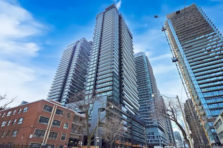 117 Broadway AVE #2001, Toronto C10, ON M4P 1V4