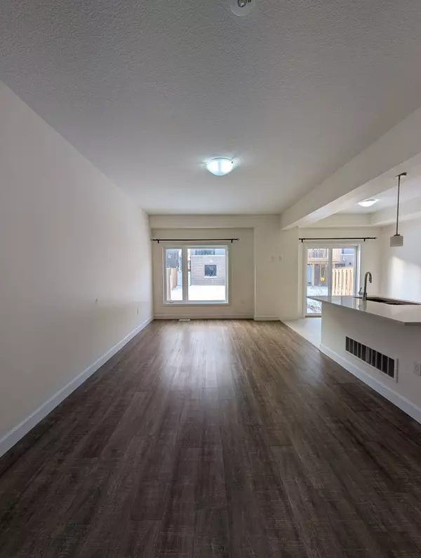 Hamilton, ON L9C 0E7,55 Southam LN